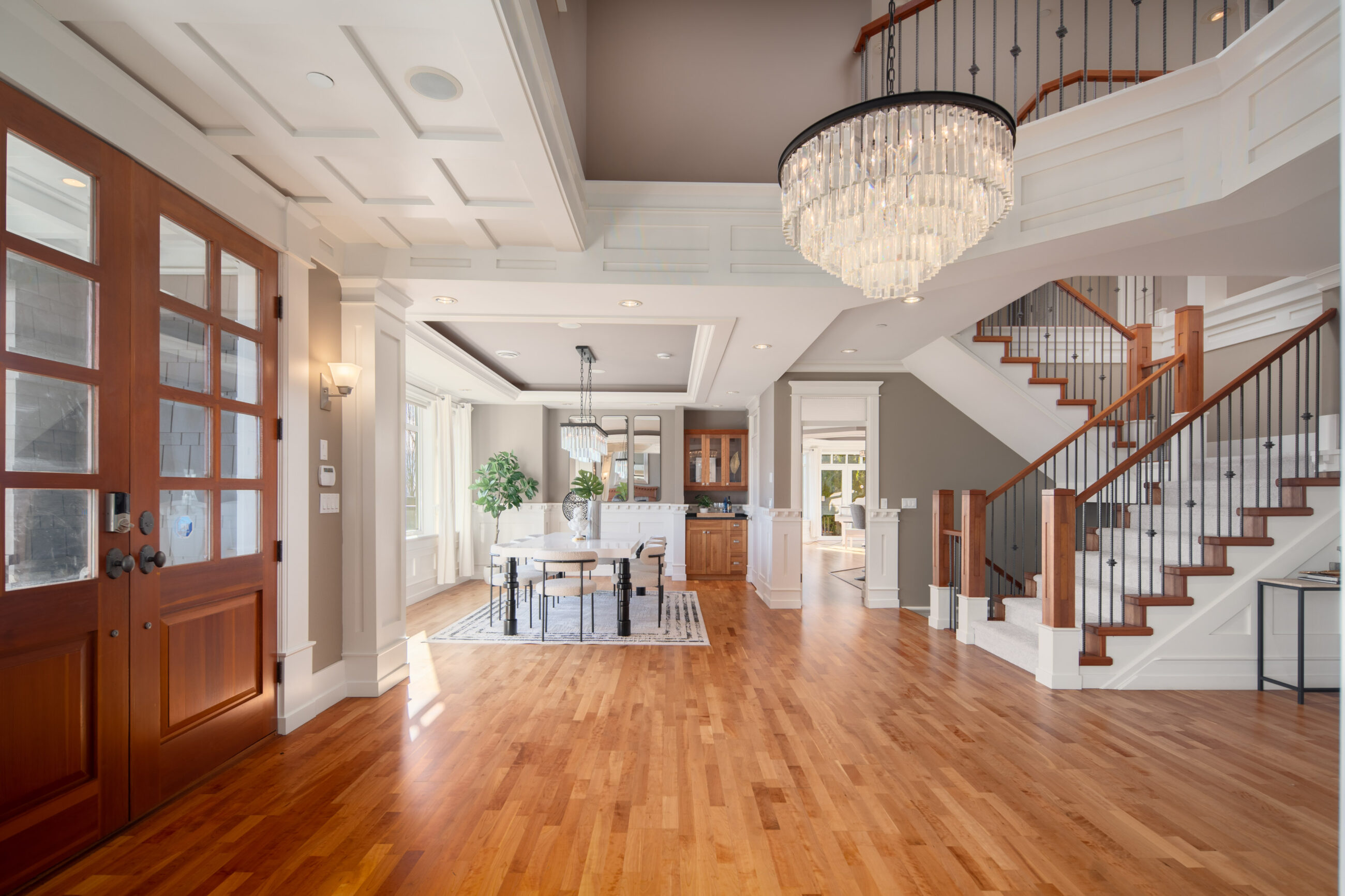 CUSTOM GORGEOUS HOME WITH PANORAMIC VIEW -- 2291 Orchard Ln, West Vancouver